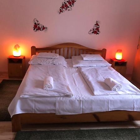 A-Bb-Lak Apartment Hajduszoboszlo Bagian luar foto