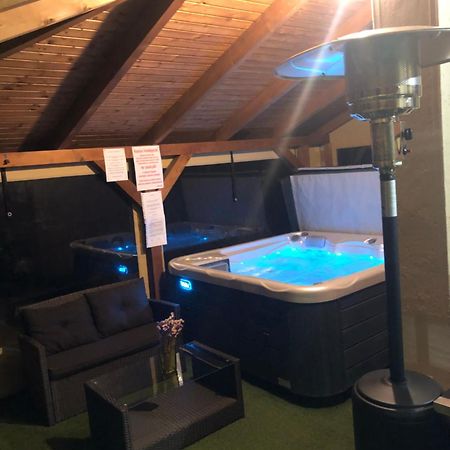 A-Bb-Lak Apartment Hajduszoboszlo Bagian luar foto
